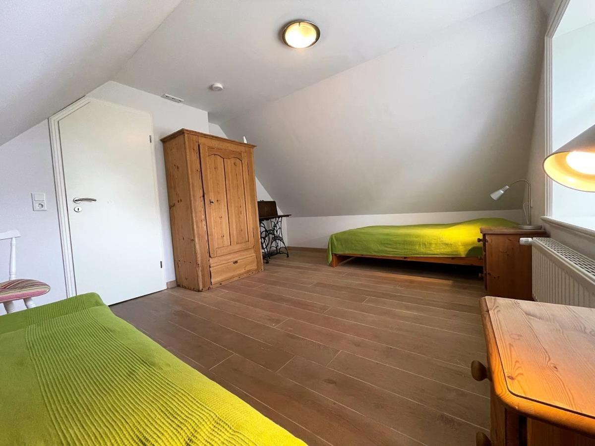 Das Puppenhaus, Reetdach, Sauna, Kamin, Eingezaeunt, Badewanne, Haustiere Willkommen Emmelsbüll-Horsbüll Exterior foto