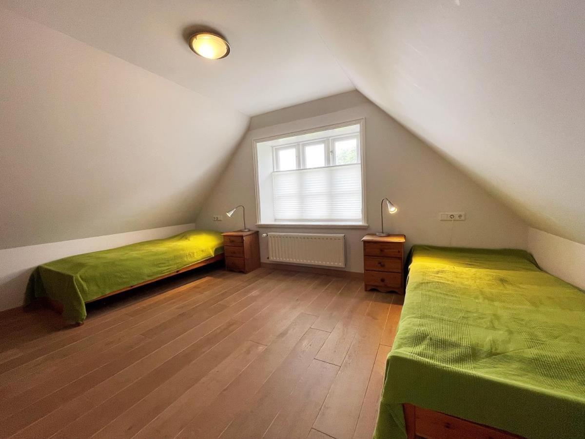 Das Puppenhaus, Reetdach, Sauna, Kamin, Eingezaeunt, Badewanne, Haustiere Willkommen Emmelsbüll-Horsbüll Exterior foto